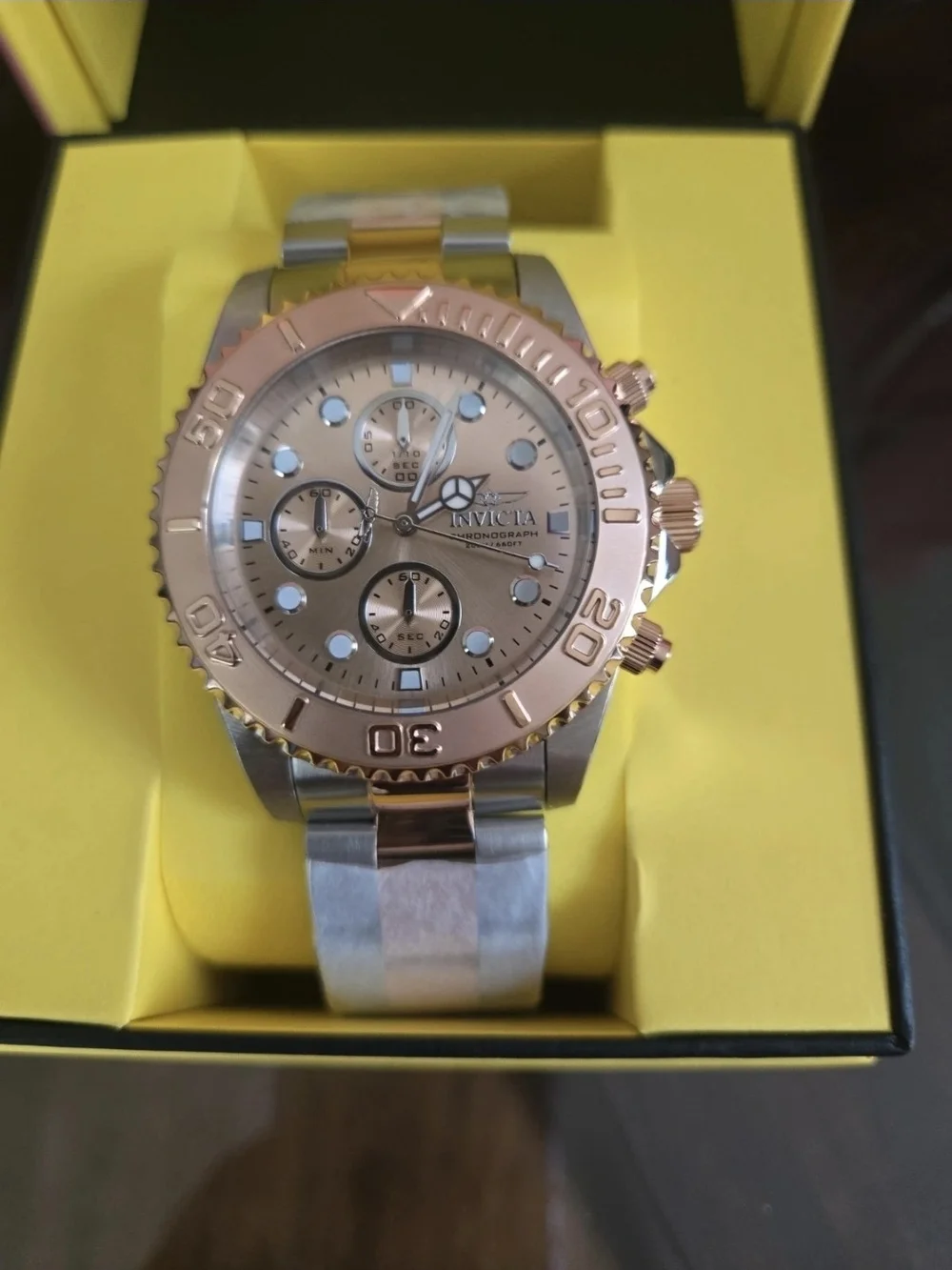 1775 Invicta Pro Diver Men’s Rose Gold and Silver Two-Tone Watch 43.5mm